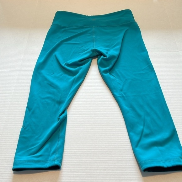 Reversible Lululemon 28 lenght leggings - Picture 5 of 8